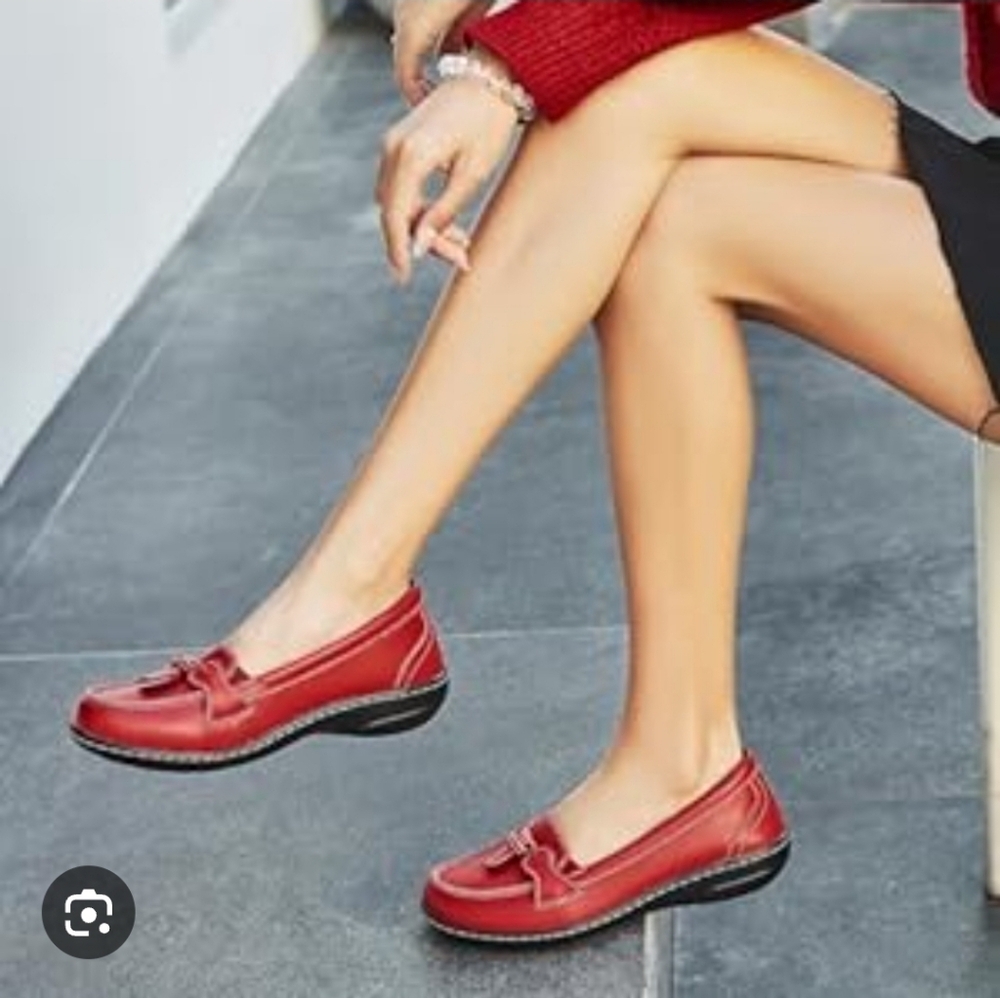 Artisure Womens Classic Comfort Leather Loafers Martinique Slip On Tassels Red